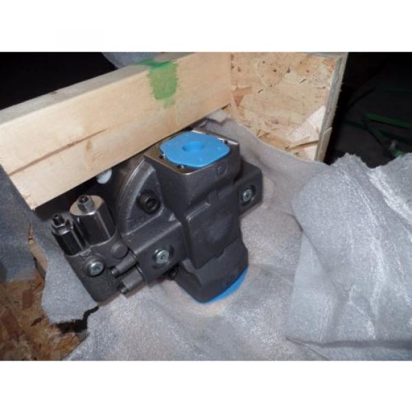 72525346 Italy Australia AGCO REXROTH PUMP R910941657 SN: 42239176 MASSEY AGCOSTAR 8360 8425 #3 image